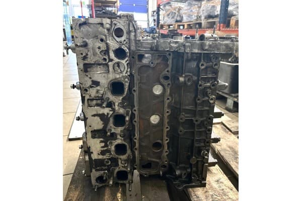 Motor 4JJ1 Excavadora Isuzu 3.0 D-Max usado 4