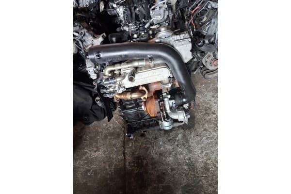 Motor completo VW Golf 5 V 1.9 TDI Bkc usado 3