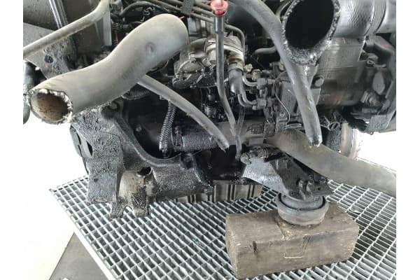 Motor Volvo V70 y D5252T 2.5 TDI usado 10