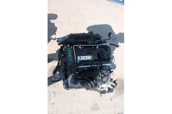 Motor Completo BMW 1.5 B38A15A usado 5