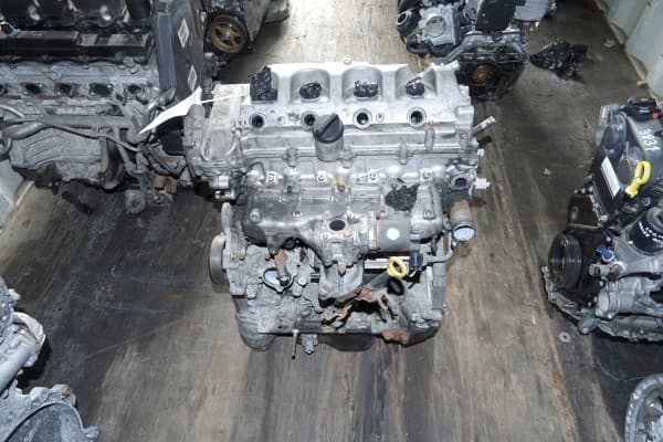Motor Toyota Avensis T27 2.2 D4D 2AD-Ftv usado