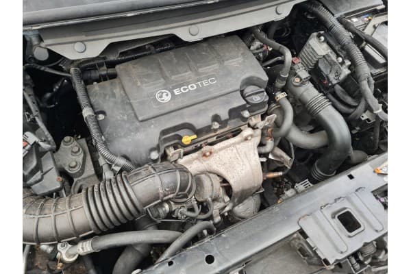 Motor 1.4 Turbo A14NET 140CV para Opel Astra J usado 3