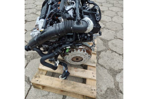 Motor 1.2 Thp Peugeot 2008 II HN05 30,000 km usado 3