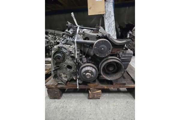 Motor Mercedes-Benz Clase C W202 M111 usado 3