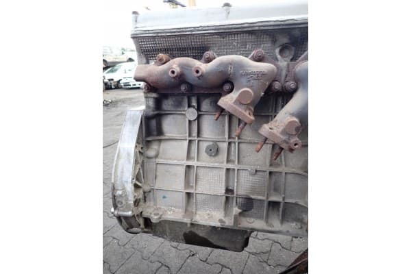 Motor de gasolina Jaguar XJ V 3.2 B 95r 9HPGRB usado 6