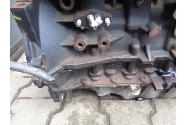 Motor Hyundai i30 II 1.6 CRDI usado 5