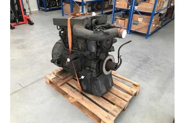 Motor Mercedes Vario Atego OM 904LA usado