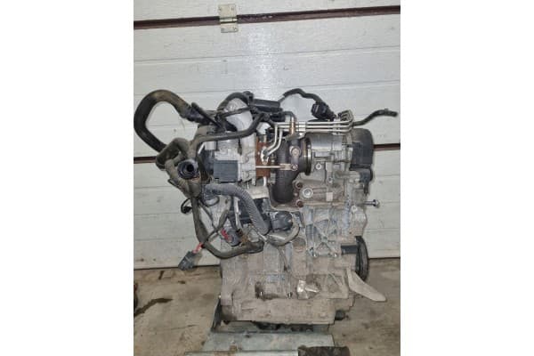 Motor Volkswagen Jetta VI 2013 usado