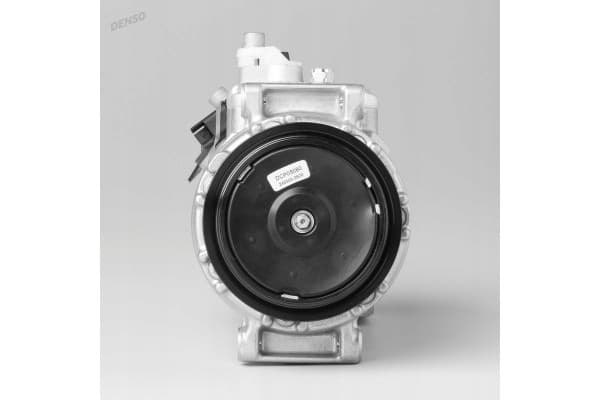 Compresor de aire acondicionado Denso DCP05080 usado 7