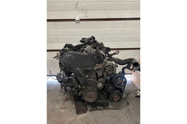 Motor Audi A4 B8 2.0 TDI Código Caga usado 2