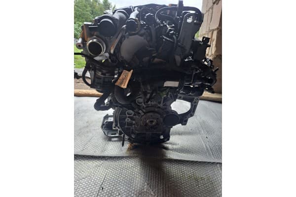 Motor 1.2 Thp HN05 con 900 kilómetros usado 3