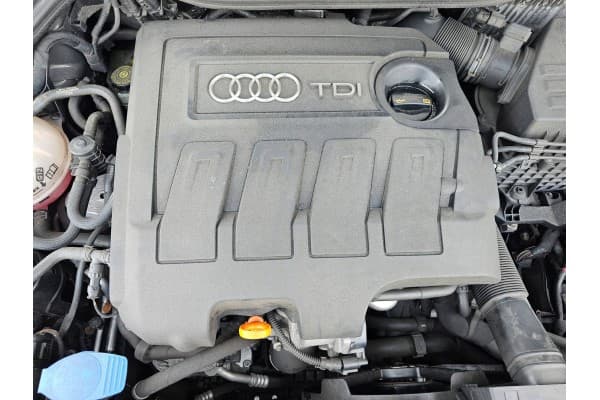 Motor Completo Audi A1 8X VW Skoda 1.6 TDI Cay usado 2