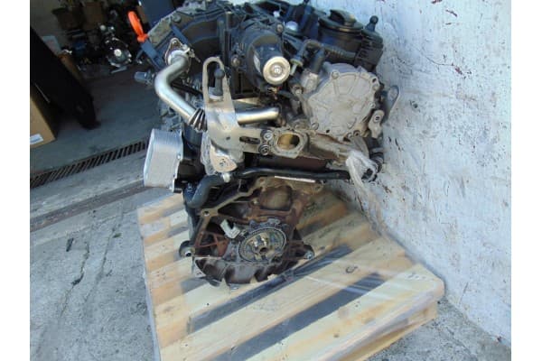 Motor VW Golf VI 1.6 TDI Cay usado 8
