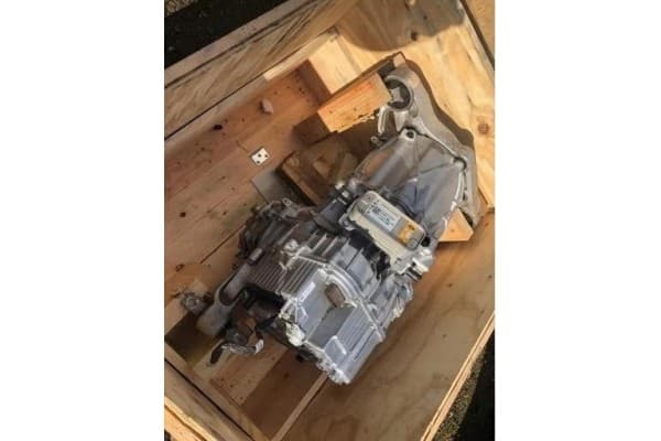 Motor Eléctrico Tesla X 1035000-01-J usado 2
