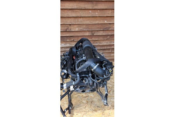 Motor Completo G4FT 1.6 T-Gdi Híbrido Hyundai usado 11