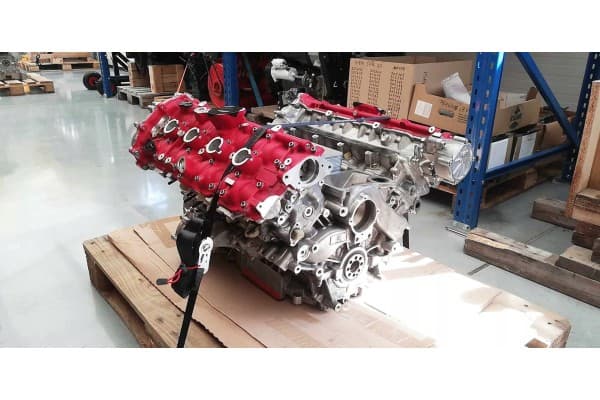 Motor Ferrari P488 Pista Shortblock 299065 usado
