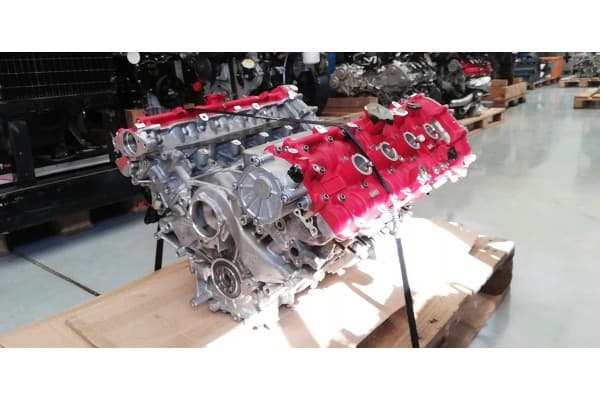Motor Ferrari P488 Pista Shortblock 299065 usado 3