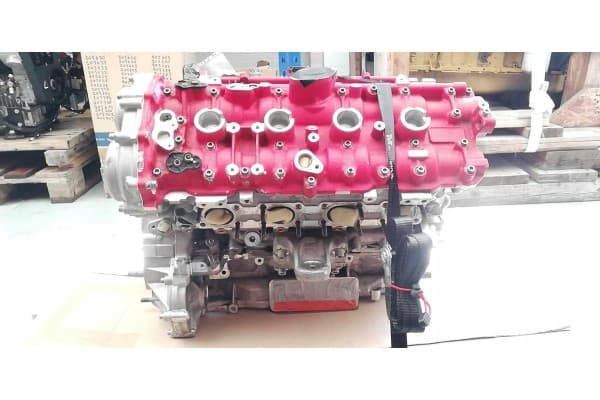 Motor Ferrari P488 Pista Shortblock 299065 usado 6