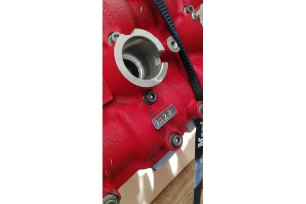 Motor Ferrari P488 Pista Shortblock 299065 usado 11