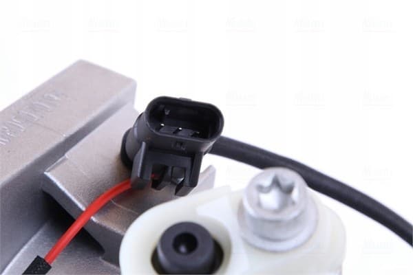 Compresor de aire acondicionado Nissens 890717 usado 6