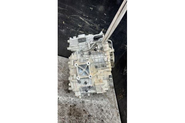 Motor completo Hyundai Ioniq 6 2024 EM07B5 usado 4