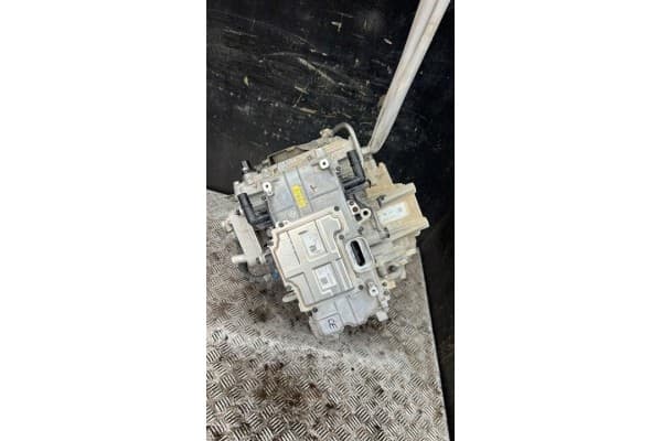 Motor completo Hyundai Ioniq 6 2024 EM07B5 usado 5
