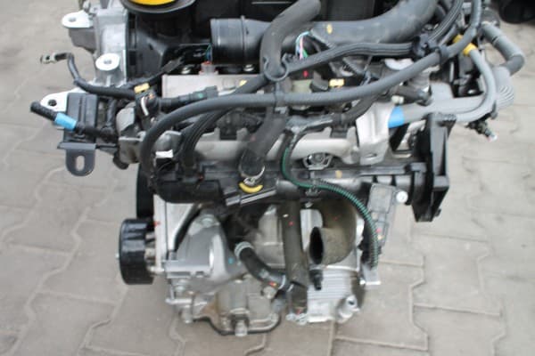 Motor Completo Renault Nissan H4DF480 3TYS KM usado 3