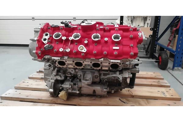 Motor Ferrari P488 Pista Shortblock 299065 usado 5