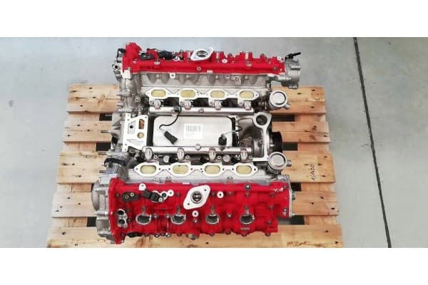 Motor Ferrari P488 Pista Shortblock 299065 usado 6