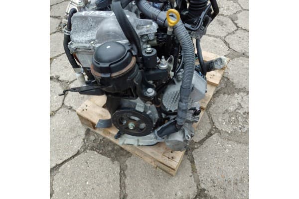 Motor Toyota Yaris Iii Hybrid 1.5 x1nz-p92 usado 3