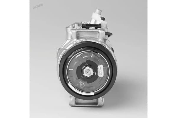 Compresor de Aire Acondicionado Denso DCP17109 usado 4