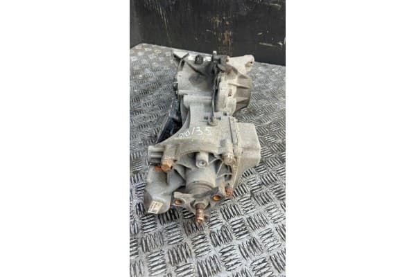 Diferencial trasero BMW X1 2017 869260202 usado 2