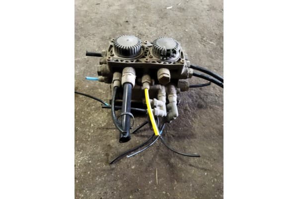 Válvula Modulator Ebs para Remolque ES2053 usado