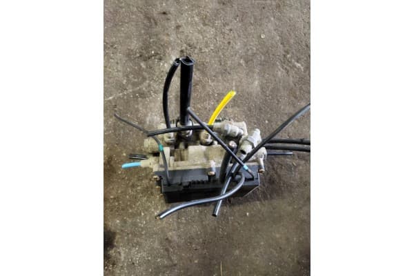 Válvula Modulator Ebs para Remolque ES2053 usado 2