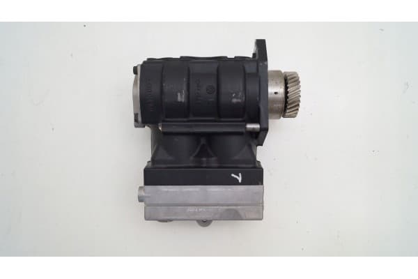 Compresor de Aire Mercedes 457 1304815 usado