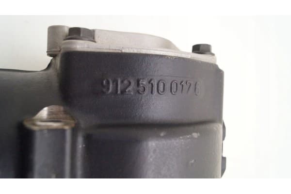 Compresor de Aire Mercedes 457 1304815 usado 3
