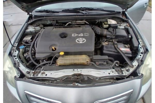 Motor Diésel Toyota Avensis T25 2.0 D4D 1AD-Ftv usado