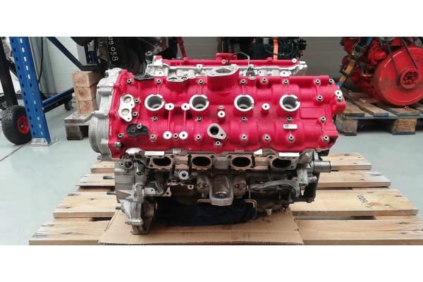 Motor Ferrari Tributo F8 Shortblock 299065 usado 9