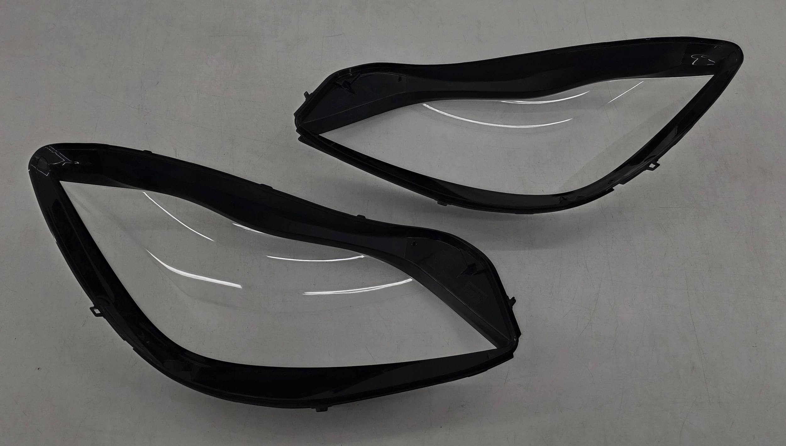 Lente de Faro Mercedes Cls W218 X218 1305631490 nuevo 5