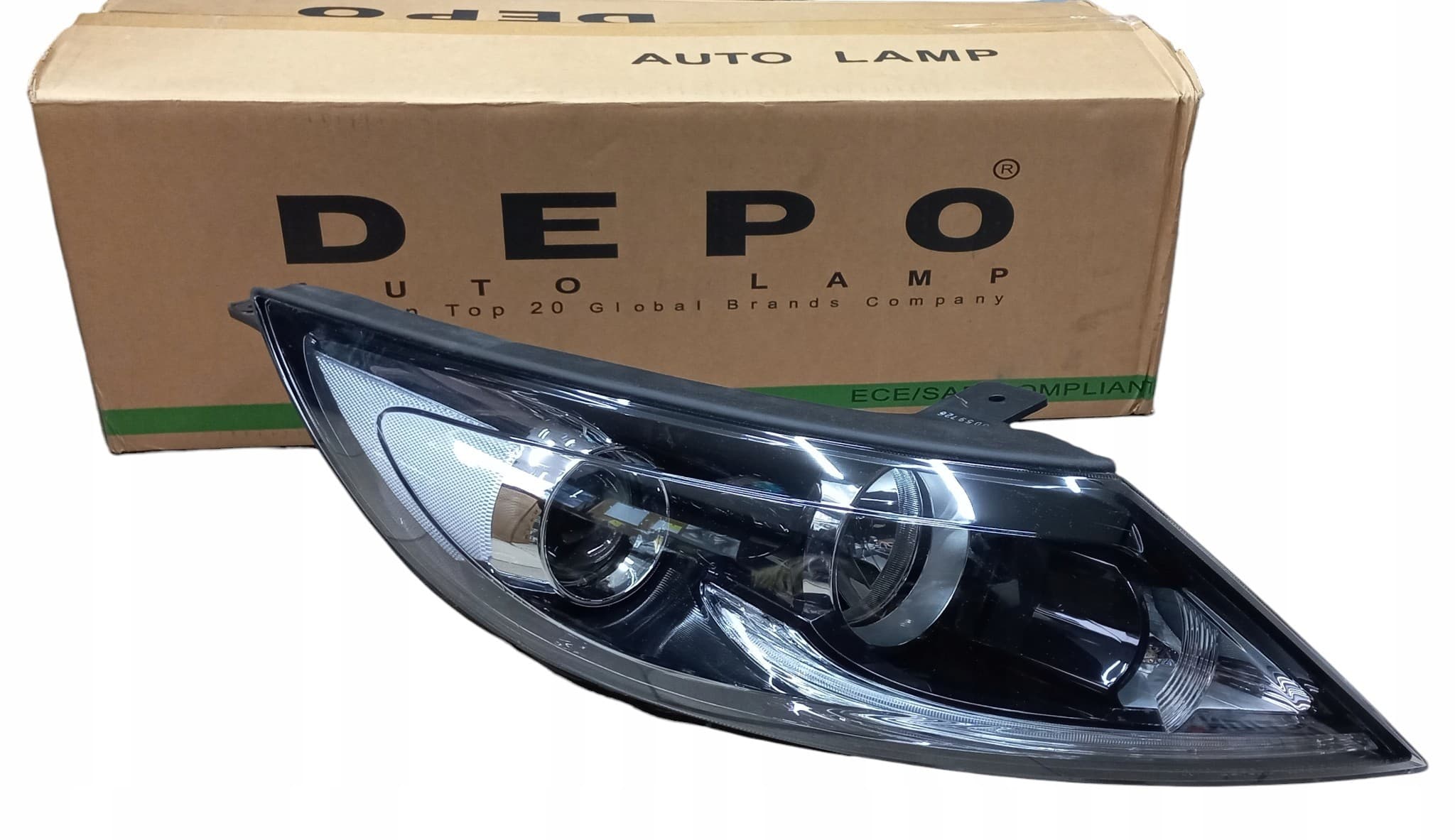 Faro delantero derecho para Kia Sportage Iii SL 2009- nuevo