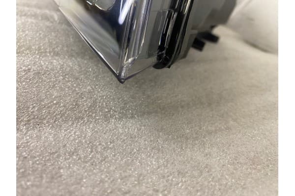 Faro Derecho 711307023255 Magneti Marelli usado 5