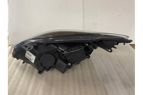 Faro Derecho 711307023255 Magneti Marelli usado 7