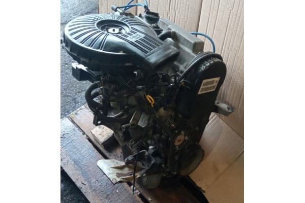 Motor de gasolina Suzuki Swift Iii 1.0 6V G10A usado 3