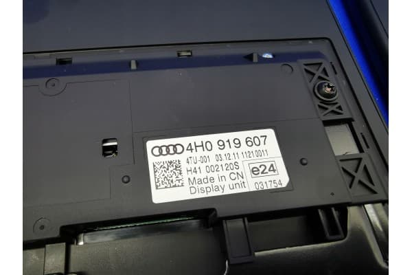 Pantalla Lcd trasera Audi A8 D4 4H0919607 usado 6