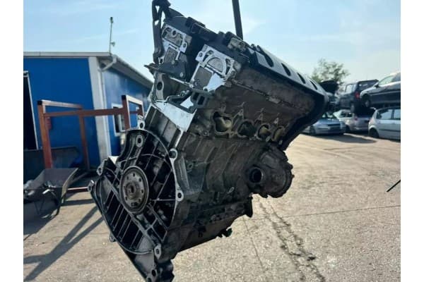 Motor Peugeot 406 2.0B EW10 sin accesorios usado 4