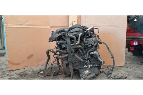 Motor Peugeot 307 1.4 HDI 10FD59 Bosch usado 2