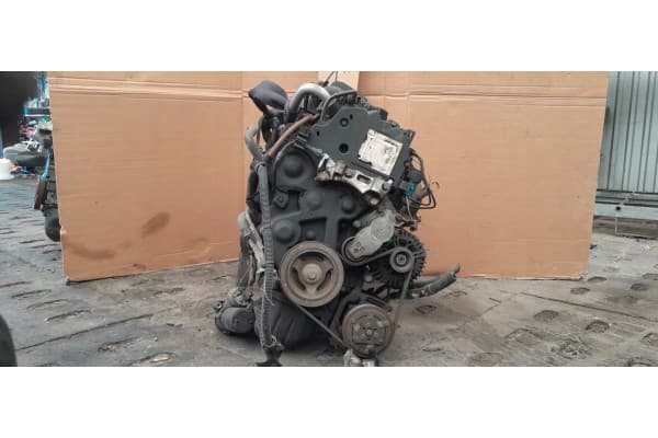 Motor Peugeot 307 1.4 HDI 10FD59 Bosch usado 4