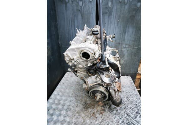 Motor completo Toyota Verso 2011 1AD usado 3