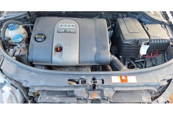 Motor Audi A3 8P 1.6 FSI Blf 115 CV usado