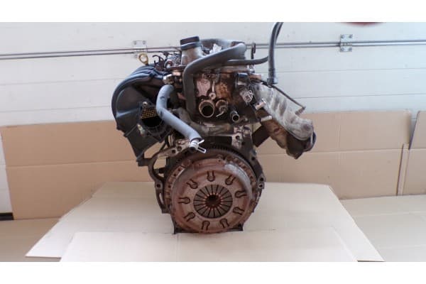 Motor Toyota Corolla E12 1.6 16V E3Z-E52 usado